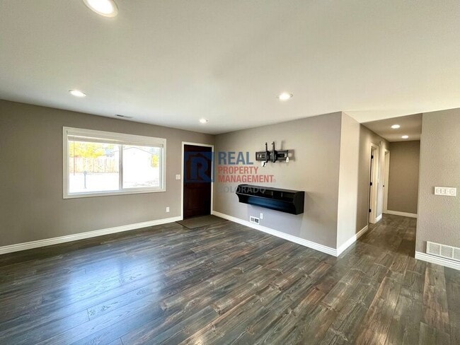 Photo - 1675 Tahlequah Dr