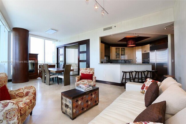 Photo - 100 S Pointe Dr Unit 601