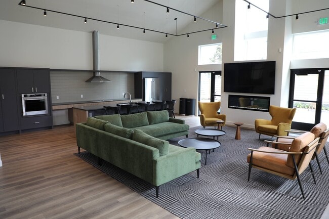 Photo - Redondo Heights II