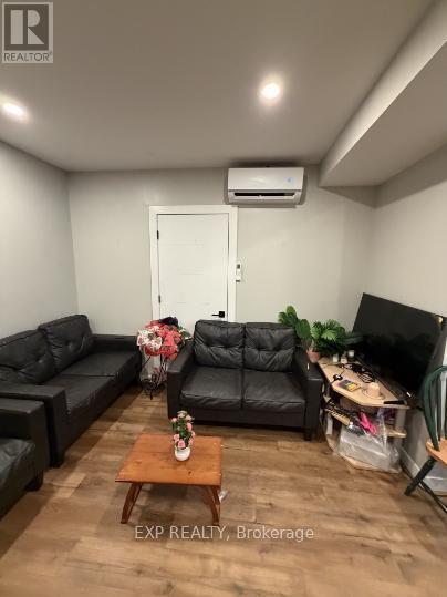 Photo - 1377 Maxime St