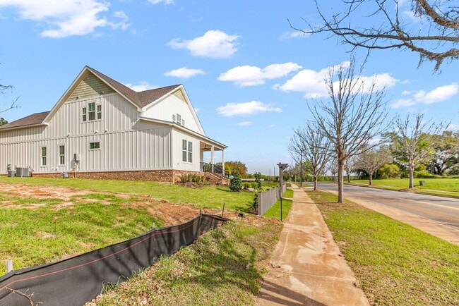 Photo - Great Southwood Home