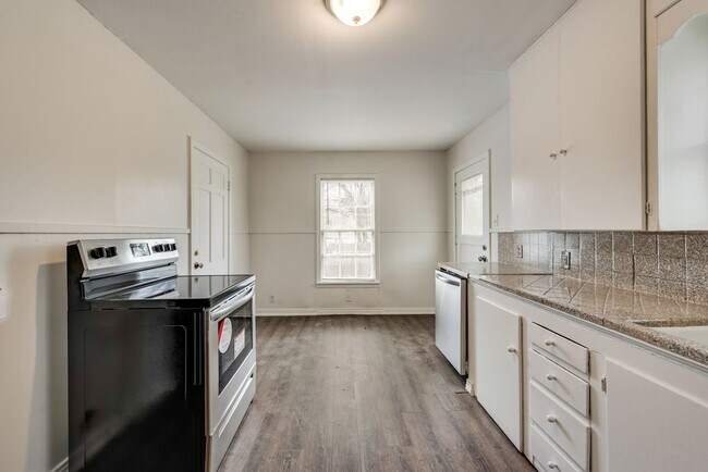 Photo - 4309 Martha Ln