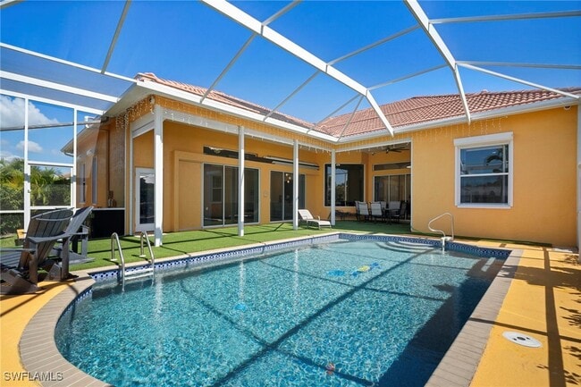 Building Photo - 5024 SW 8th Pl