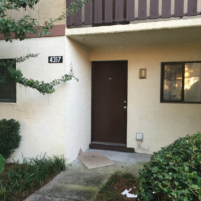Photo - Holly Tree Condominiums