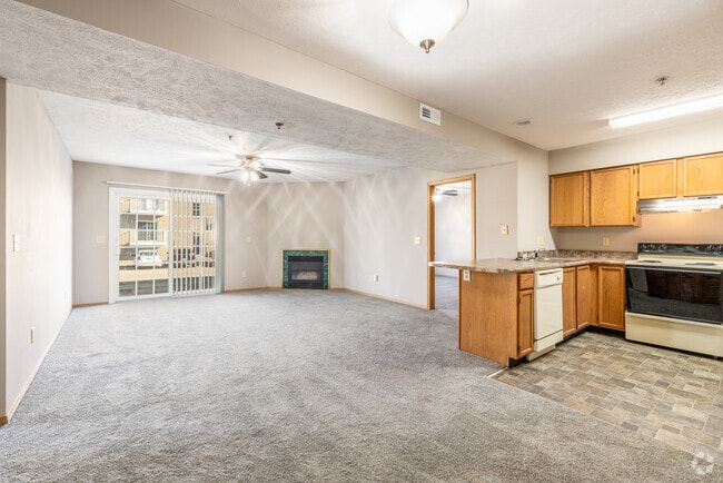 2BR, 2BA — 1,100SF — Living Room