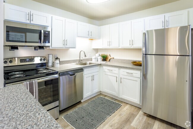 2 BR, 2 BA - 1164 SF, Renovated