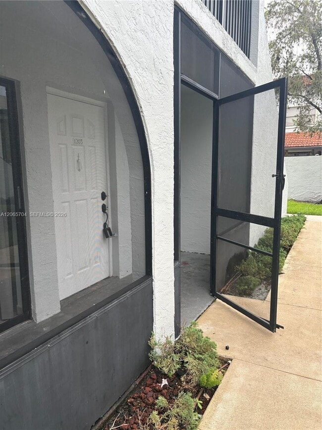 Photo - 18236 Mediterranean Blvd Unit 3-12