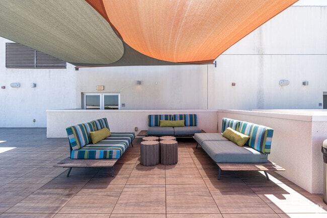 Cubierta del cielo B - Onyx Glendale