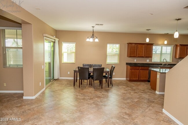 Photo - 2162 Scully Dr