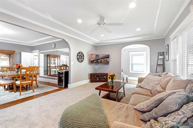 Photo - 836 W Rose St