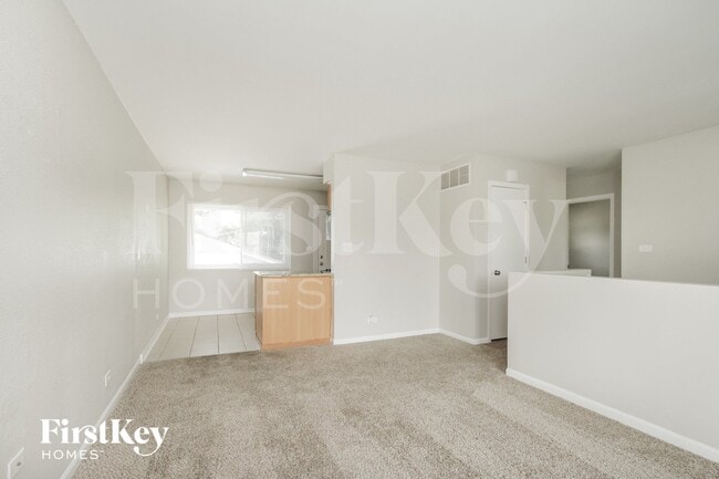 Photo - 16818 Hobart Ave