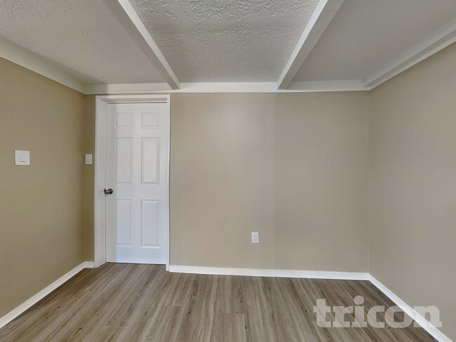 Photo - 1204 Betts St NE