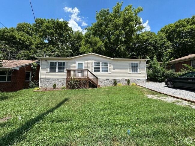 Building Photo - Charming 3 Bed 2 Bath Home in Nashville