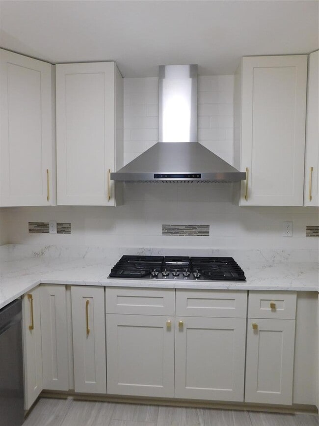 Photo - 2307 Galway St