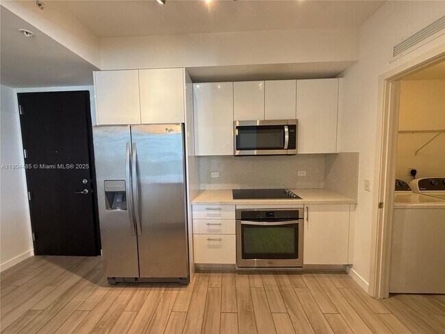 Photo - 999 SW 1st Ave Unidad 1915