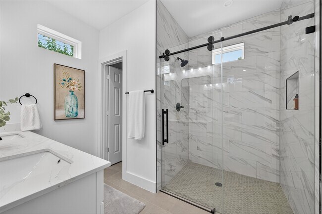 Photo - 5027 Willow Glen Dr