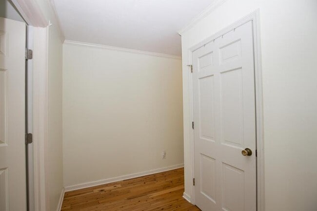 Photo - 209 Selkirk Trail