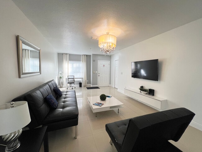 Photo - 4368 S Kirkman Rd Unit 211