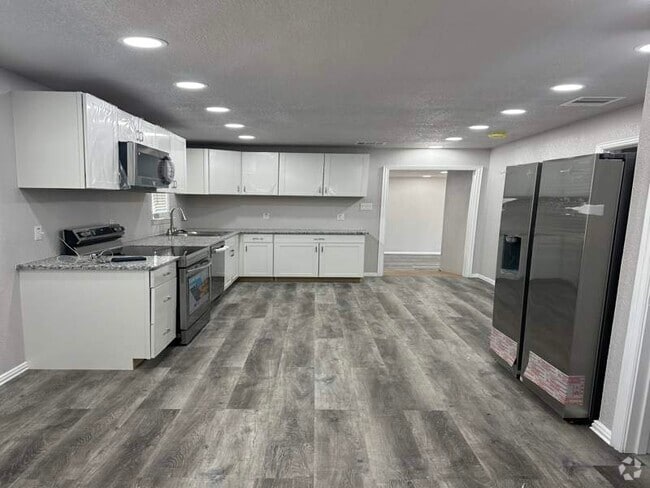 Building Photo - 4707 Midway Dr Rental