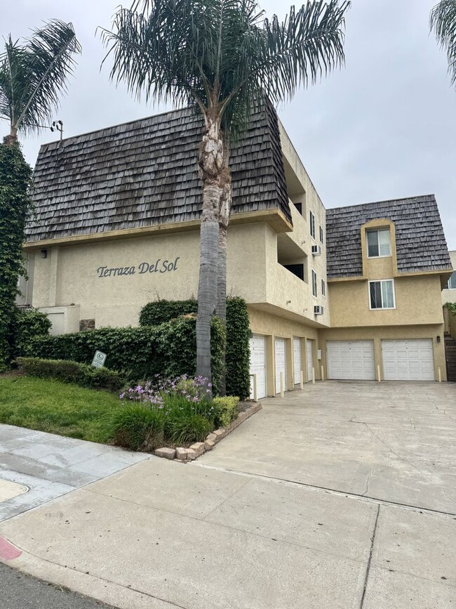 2 bedroom/2bathroom condo - 2 bedroom/2bathroom condo