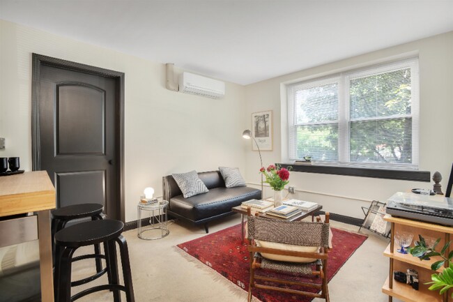 Photo - 646 Hazelwood St Unidad 104