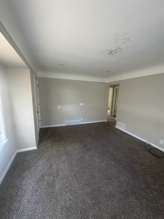 Photo - 1002 W Pierson Rd