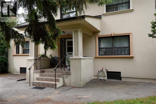Photo - 1052 Deta Rd Unit 3