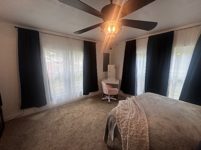 Photo - 1618 Sycamore St