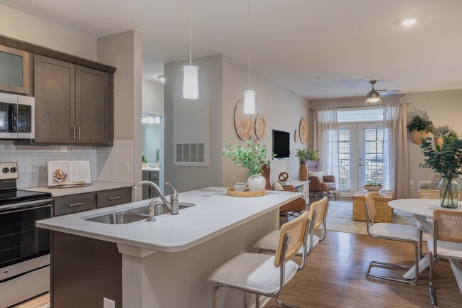 Building Photo - Hawthorne at Leland Rental
