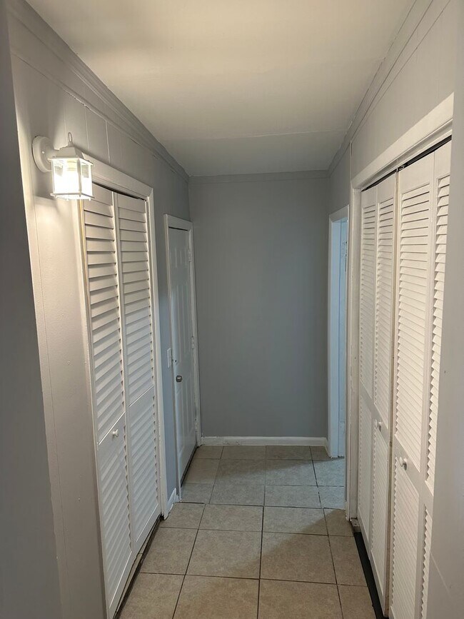 Photo - 5/2 Home For Rent