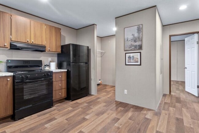 Photo - 1319 McKibben St