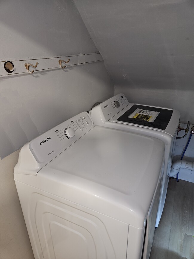 Photo - 452 W Doty St Unit 2