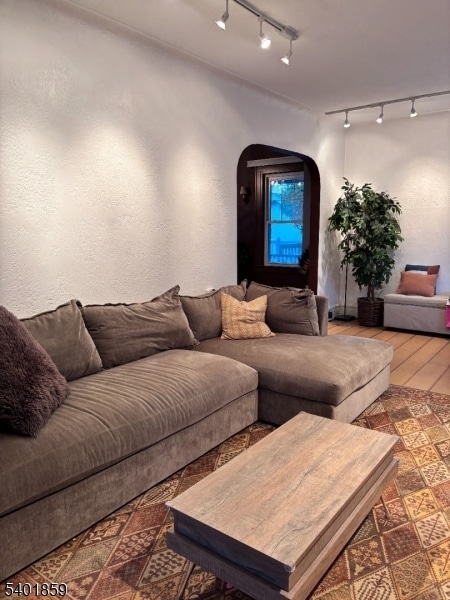 Photo - 61 Luddington Rd