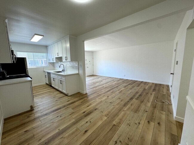 1155 Hacienda Pl Unit 311