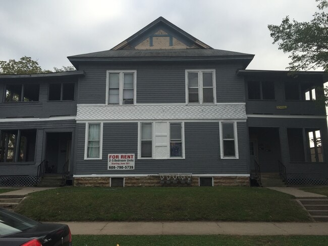 Building Photo - 1208 State St Rental