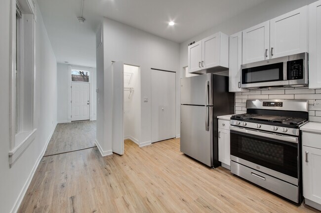 Photo - 2029 N Damen Ave Unidad 3FF