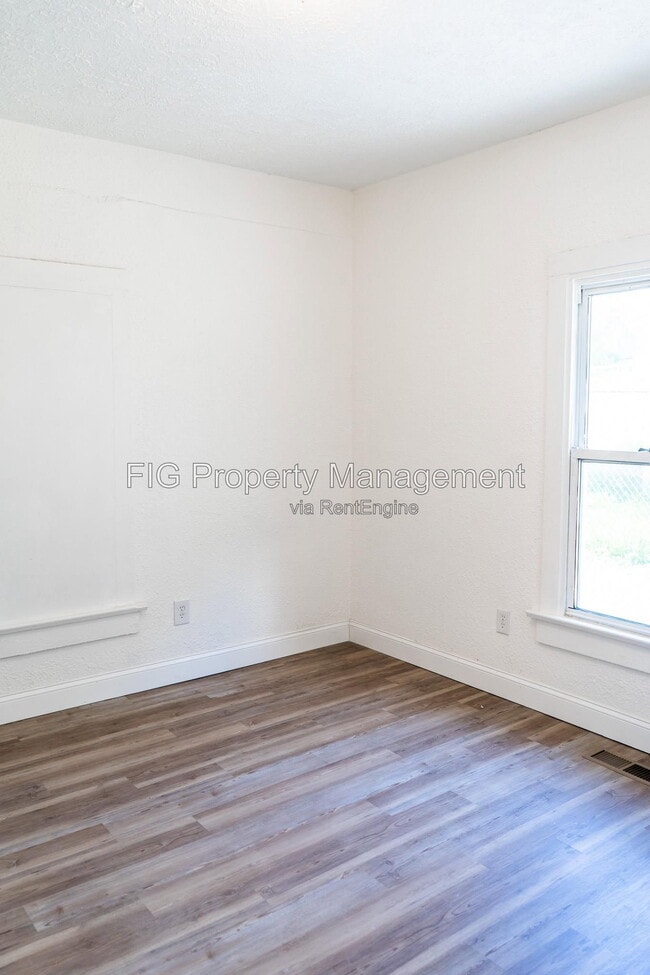 Photo - 1013 Glider Ave