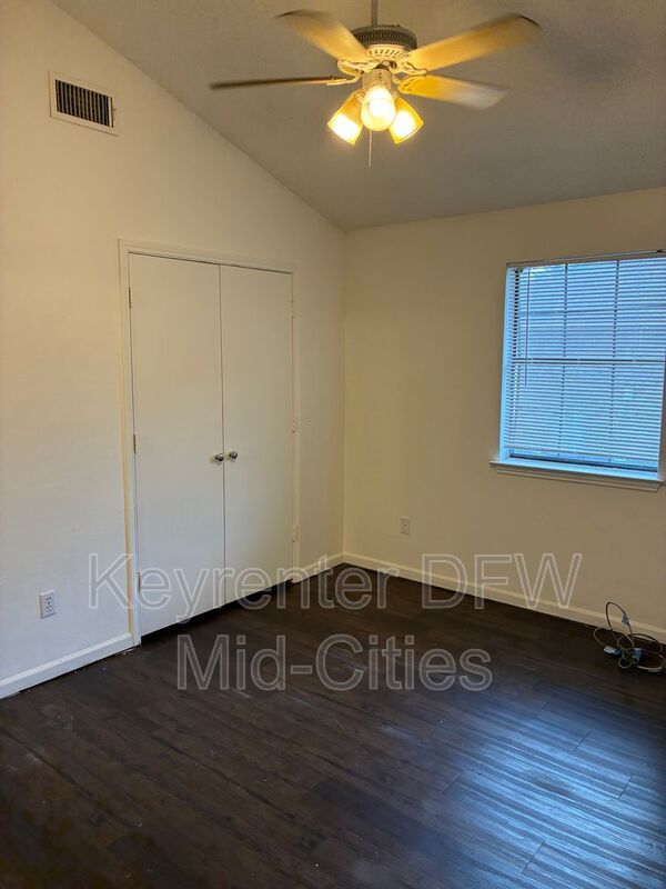 Photo - 621 Race St