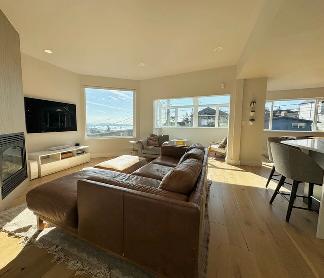 Photo - Magnolia View Home