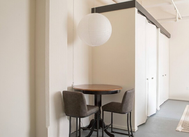 Photo - 823 N 2nd St Unidad ID1379051P