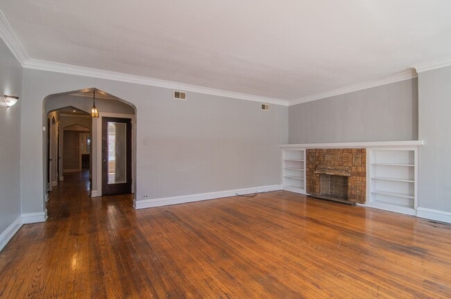 Photo - 7841 S Kingston Ave Unit 1