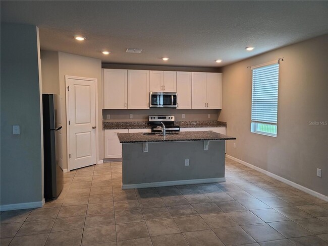10217 Daybreak Glen