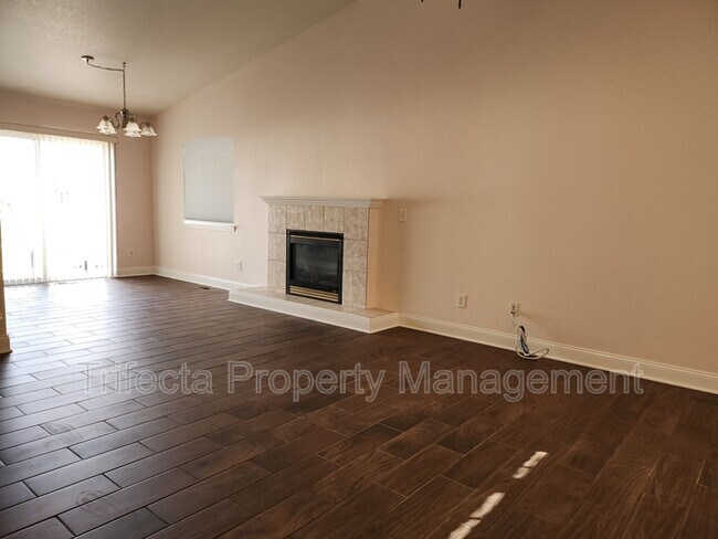 Photo - 347 Buckeye Ave