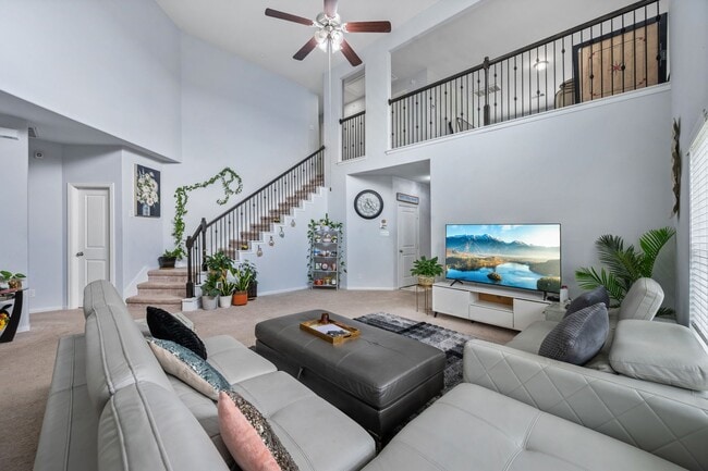 Photo - 8831 W Cres Lake Cir