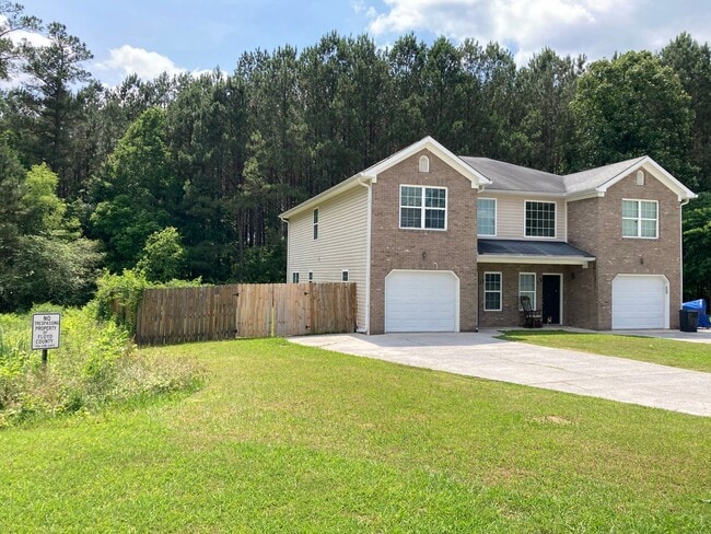 Photo - Updated 3/2.5 Townhouse in Armuchee- $1,350