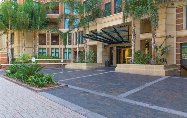 Photo - 500 W Harbor Dr