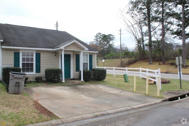 Building Photo - 100 Clara Jean Ct Rental