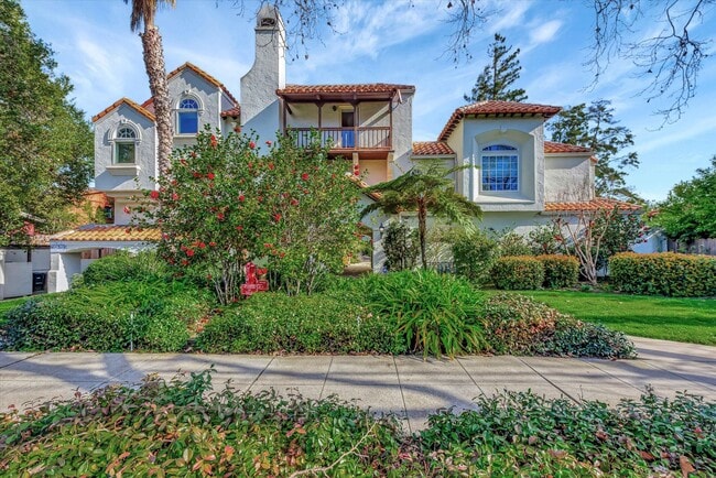 Photo - Spacious Townhome in Palo Alto