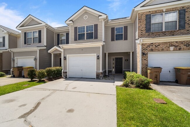 Photo - Thoughtfully Designed 4BR Home in The Commons with Open Floor Plan
