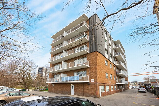 Building Photo - 2360 Weston